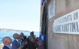 Un momento della 'svelata'